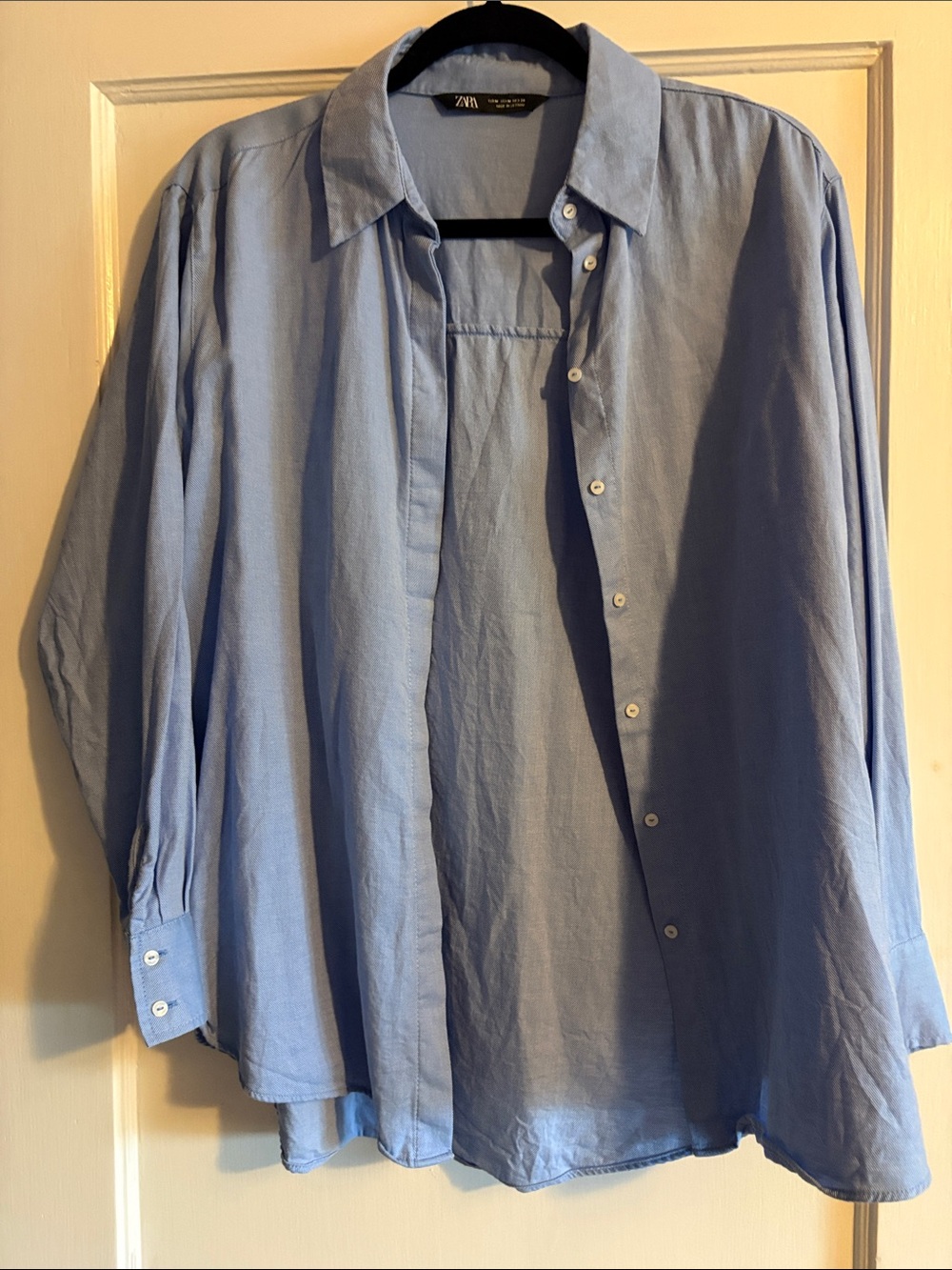 Zara Women’s Light Blue Casual Button-Down Shirt